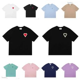 Designer Play t Shirt Commes Des Garcons Cotton Fashion Brand Red Heart Embroidery Tshirt Womens Love Sleeve Couple Short Men Cdgs Yg 489