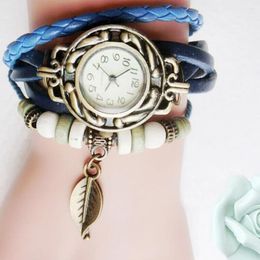Wristwatches Fast 2024 Women Children Retro Leatherwinding Bracelet Leaf Pendant Watch Quartz Wristwatcheses Valentine Gift Luxury