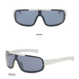 2 pcs Fashion luxury designer 23 New Onepiece Mirrors Colourful Sunglasses Leisure and Fashionable Sports Sunglasses Outdoor Riding Windshields Mens