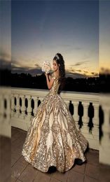 2021 Shining Gold Ball Gown Quinceanera Dresses Beaded Off Shoulder Tulle Sequined Sweet 15 16 Dress XV Party Wear4548627