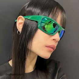 2 pcs Fashion luxury designer Sports sunglasses 2022 new Y2K sunglasses street shots ins net red same sunglasses concave shape women