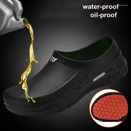 Sandals Men Chef Shoes Waterproof Oil-proof Kitchen Shoe Garden Clog Weeding Work Cook Master Restaurant