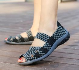 Designer Summer Women Woven Sandals Flats Soft Sole Flat Fish Mouth Sandals Female Antiskid Beach Shoes