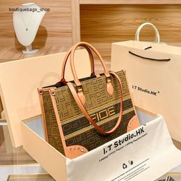 Shoulder Bag Brand Discount Women's Bag Hong Kong Counter Genuine Leather Tote Bag Womens Large Capacity Portable Bag New High-end Commuting Shoulder Bag