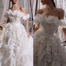 Sukienki ślubne romantyczne więcej perłów Linia suknie ślubne z koralikami z ramion wzrastając pociąg na zamówienie vestidos de novia