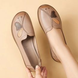 Boots New Butterfly Moccasins Women's Soft Faux Leather Shoes Ladies Slip On Walking Shoes Mom Loafers Woman Comfortable Flat Shoes