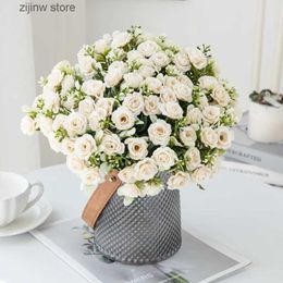 Faux Floral Greenery 5 Fork 15 Head Silk Rose For Wedding Bouquet Christmas Decoration Vase Home Floral Arrangement DIY Scrapbook Artificial Flowers Y240322