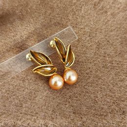 New Vintage Earrings 2024 Europe and America Latest Popular Pearl Leaf Dangle Earrings Fashion Women High end Earrings Wedding Party Jewellery Valentine's Day Gift spc