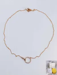 Pendants Fashion Jewellery Necklace Symbol Handheld Diamond Ring Elegant Exquisite Gift Free Delivery