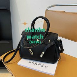 Original Tote Bag New high-end 2024 texture French niche handbag womens fashion and atmosphere crossbody shoulder bag F64V 4X2N