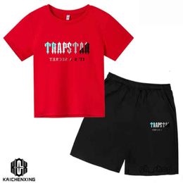 T Shirts 2024 Summer TRAPSTAR Tshirt Kids Boys Beach Shorts Sets Streetwear Tracksuit Men Women Clothes Girls Sportswear Shirt 6925