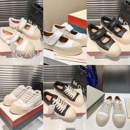 2024 Rubber Sole Mary Jane Sneaker Luxury Shoe Designer Shoe Woman Low Top Fashion Brand Nappa Leather Lace Up Walk Man Platform Running Shoes Trainer Round Toe