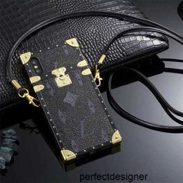 Designer Leather Chain Cross-body Womens Designers Phone Cases For Iphone 12 12pro 12promax 12min 11 X Xs Xr Designer Old Flower Phonecases 7 8 7p 8pZ5SW