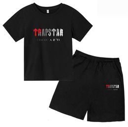 2024 Designer T-shirt Clothing Sets Summer TRAPSTAR Tshirt Kids Boys Beach Shorts Streetwear Tracksuit Women Clothes Girls Sportswear