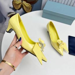 Dress Shoes Casual Designer Fashion Women Office Lady Genuine Leather Pointy Toe Flowers Zapatos Pumps Prom Evening Middle Heels