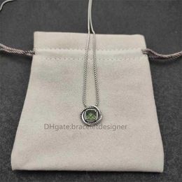 Collana di lusso Catene girocollo rotonde Pietra verde Solido Rubino Zaffiro Zircone Catena con pendente di design per le donne Collane Gemma colorata alla moda Gioielleria raffinata 7