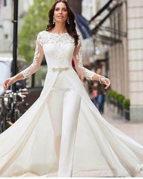 White Jumpsuit Beach Wedding Dresses Bateau Neck Long Sleeves Lace Bridal Outfit Summer Beach Wedding Gowns Vestidos De Novia4138847