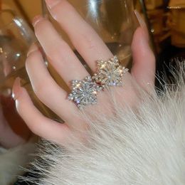 Cluster Rings Real Gold Electroplated Zircon Snowflake Ring Japanese Korean Light Luxury Style Quality Index Finger Creative Rotable