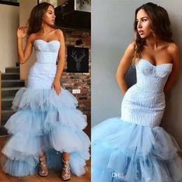 Light Sky Blue Prom klänningar Sexig älskling Tiered Tulle aftonklänningar Högt kropp med svansparti Kvinnor Formell slitage