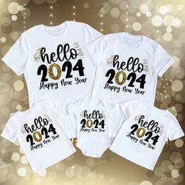 Hello 2024 Family Matching Outfits Happy Year Dad Mom Kids Shirt Baby Bodysuit Family T-shirt Holiday Party Family Clothes 240322