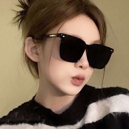 2 pcs Fashion luxury designer Sunglasses for women trendy and highend Mi Nail Korean version with large frame round face slimming effect sun protection sunglasses fo
