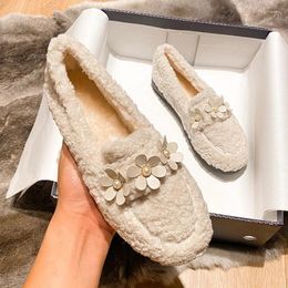 Casual Shoes Sweet Women/girl's Flower Beading Lambfur Flat Woman Outdoor Footwear Warm Plush Snow Floral Fur Ballet Flats Size43