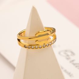 Designer Branded Letter Band Rings Women Gold Sier Plated Crystal Stainless Steel Love Wedding Jewellery Supplies Fine Carving Finger Ring 20 Style