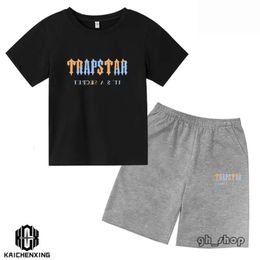 T Shirts 2024 Summer TRAPSTAR Tshirt Kids Boys Beach Shorts Sets Streetwear Tracksuit Men Women Clothes Girls Sportswear 3327