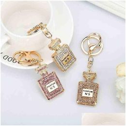 Keychains Lanyards Creative Fashion Rhinestone Keychain Per Bottle Key Chains Female Bag Car Pendant Line Up Birthday Gift T220909 Dh9Tk