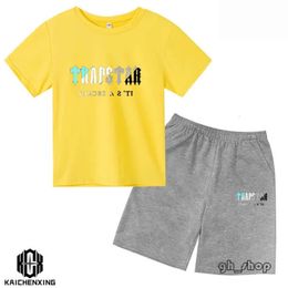T Shirts 2024 Summer TRAPSTAR Tshirt Kids Boys Beach Shorts Sets Streetwear Tracksuit Men Women Clothes Girls Sportswear 6050