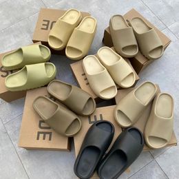 Slippers Shoes Sandals Designer Slides Trainers Sliders Slider Mens Dhgate Fashion Shoe with Box Bone White Resin Sand Beach Men Womens Ye 2024 News