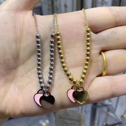 Double Heart Designer Chain Jóias da moda Marca de aço inoxidável Gold Gold Sier Bead Pink Red Blue Pingente Colares Love Couples Colar