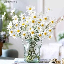 Faux Floral Greenery 5Heads 50cm Daisy Artificial Flowers Plastic Fake Bouquets Arrangement For Home Decor Garden Wedding Decoration Vase Accessories Y240322