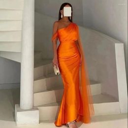 Runway Dresses Luxury Orange Mermaid One Shoulder Evening Dress With Cape Sleeve Satin Formal Occasion Party Vestidos De Noche