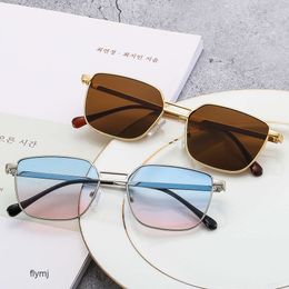 2 pcs Fashion luxury designer 2023 Sunglasses for womens fashion Instagram style a natural beauty Artefact with a large face and slimming effect sunglasses trend