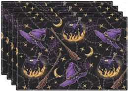 Halloween bordsmattor Placemats Purple Witch Gold Stars 12x18 tum dekorationer uppsättning av 4 tvättbara köksmatar