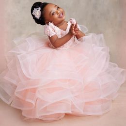 2024 Nuke Pink Flower Girl Dresses First Communion Dress Jewel Short Sleeves Rhinestones Belt Beaded Tiered Tulle Birthday Party Gowns for Special Occasions NF143