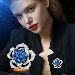 Brooches European High Quality Hollow Rose Brooch Fashion Elegant Coat Corsage Pin Women's Accessories