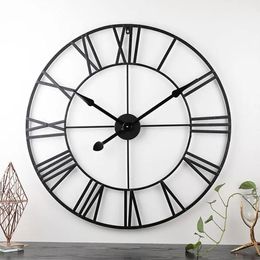 Home Decoration black Iron Roman Wall Clock Metal Home Retro Iron Art Round Wall Hanging ClockLiving Room Decoration 240322