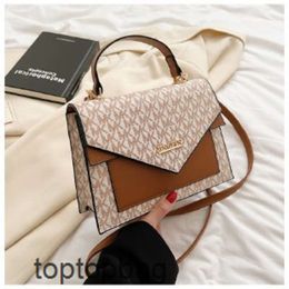 Designer Luxury fashion Shoulder bags New bag for women in 2023 fashionable and trendy tofu bag high-end and versatile one shoulder crossbody small square bag