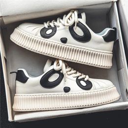 Casual Shoes 2024 Spring Small White Men Fashion Student Sports Leisure Street S Thick Soled Elevating Board Men's