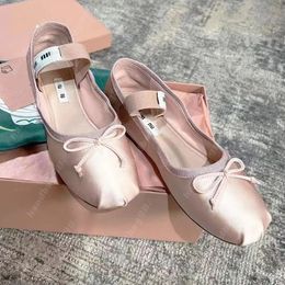 Designer Shoes Luxury Bow silk Round-toe women's ballet flat shoes Mary Jane comfortable Shallow Mouth Single Shoe size 35-41