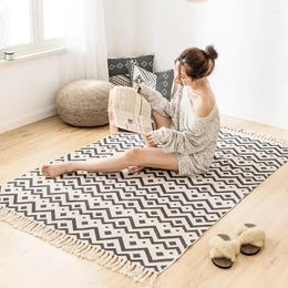 Carpets Multifunctional Hand Tassel Woven Cotton Linen Carpet Bedside Rug Geometric Floor Mat Home Decoration Machine Washable