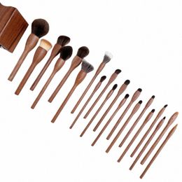 20pcs Chinese Vintage Style Makeup Brushes Set Cosmetic Powder Blush Sculpting Eye Shadow Profial Beauty Make Up Tool Y71b#