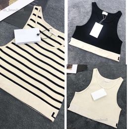 2024 New Clothes Tank Top Womens Designer T Shirt Black White Letter Summer Short Sleeve Ladies Clothing Size S-L Camis Tops Femme