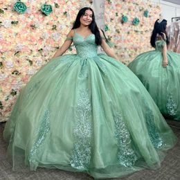 Sage Green Princess Ball Gown Quinceanera Dresses Off The Shoulder Celebrity Party Gowns Beaded Appliques Lace Tull Vestido 15 De