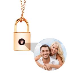 Valentines Day Gift Po Custom Projection Necklace Lock Shaped Projection Necklace Lover Family Wife Husband Memory Gift 240315