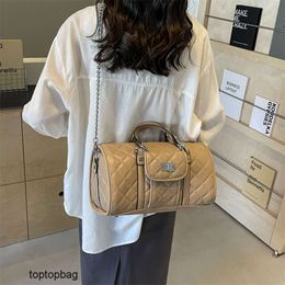 Designer Luxury fashion Shoulder bags New Womens Bag Korean Fashion Lingge Embroidered Handheld Travel Bag Large Capacity Boston Bag Single Shoulder Crossbody Bag