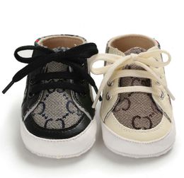 Baby designers skor nyfödda barn canvas sneakers ventilera pojke flicka mjuk sula spjälsäng först vandrare 0-18 månader