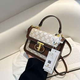 Store Wholesale Designer Bags Shoulder Bag 2024 Spring New Live Fashion Versatile Shoulder Bag Old Flower Ribbon Contrast Square Crossbody